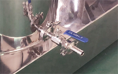 Ethanol Extraction Centrifuge for Cannabis detail - Jacketed type with feeding port, can connect with recirculating chiller for cooling.