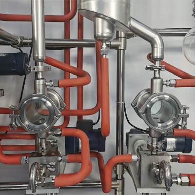 Stainless Steel Wiped Film Molecular Distillation detail - The use of gear pumps to drive automatic feeding and automatic discharging, for small pilot-level molecular distillation, to increase productivity